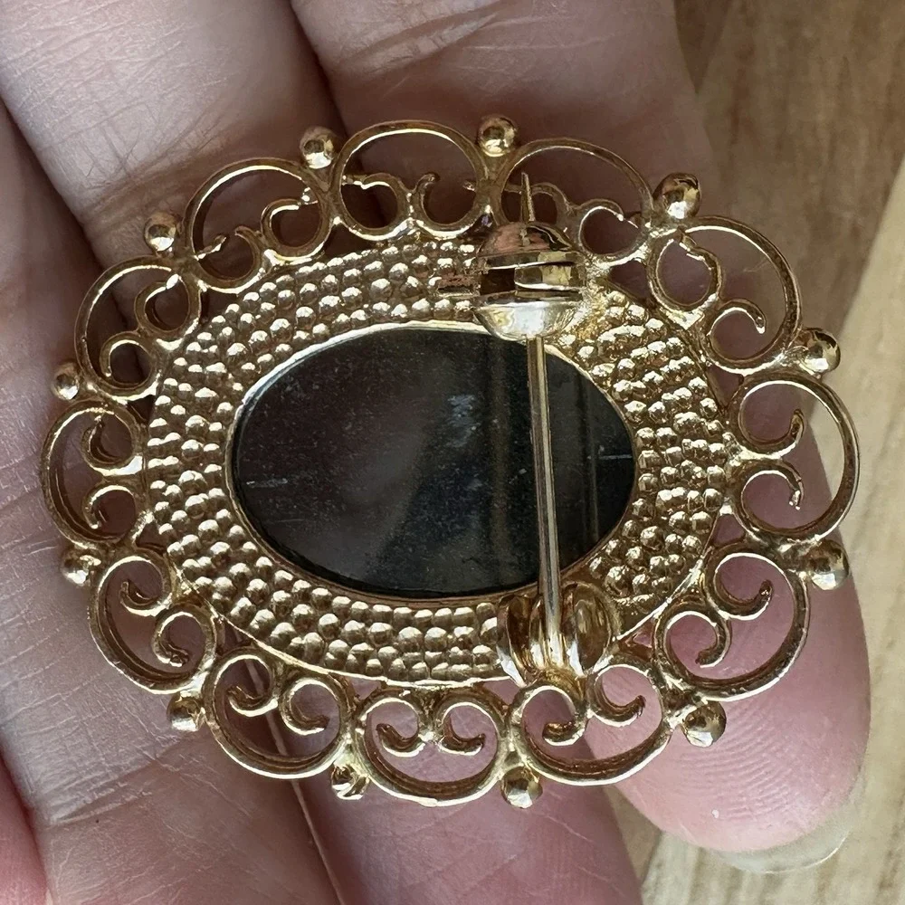 Artisan Crafted this vintage
